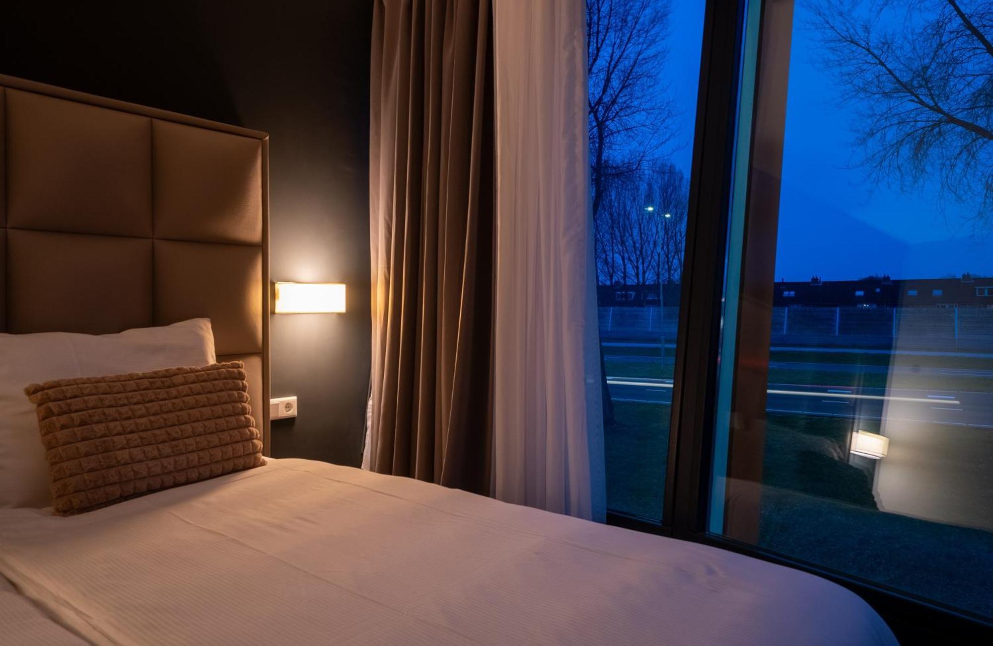 Ma Airport Hotel Hoofddorp Exterior photo